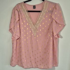 Elegant Pink Blouse with Gold Details. Womens Plus 1X NWOT